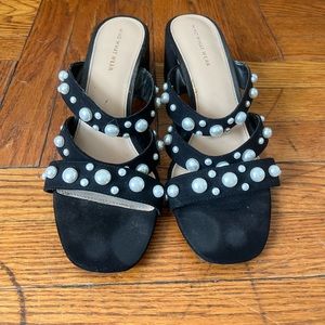 WHO WHAT WEAR pearl sandals with block heel